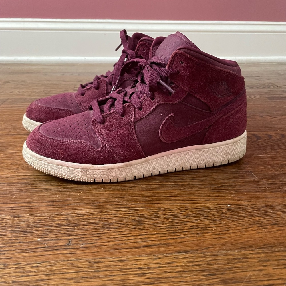 Air Jordan One Maroon